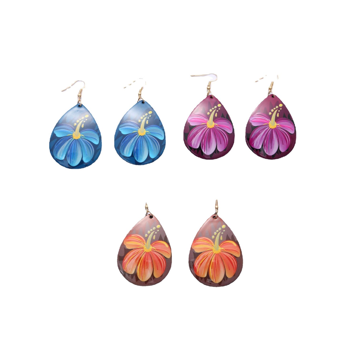 Acrylic earrings with teardrop-shaped flowers